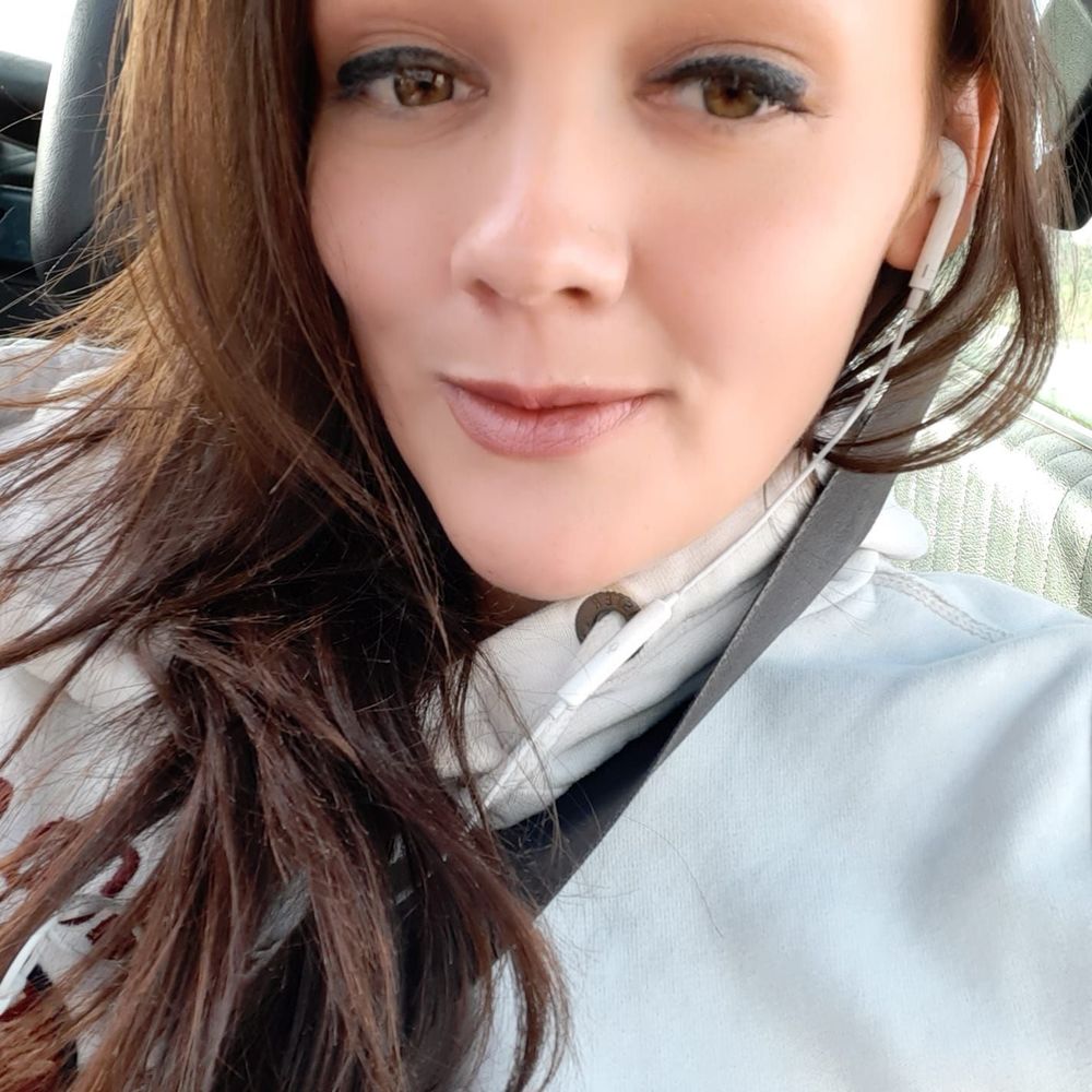Meet your Posher, Leila